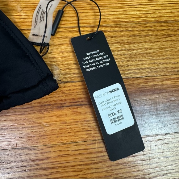 Black bikini top (NWT) - Picture 2 of 5